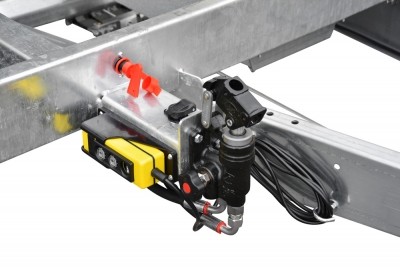 d613fdb0d5edb4ef7a37eceae647c7fb.jpeg Kipper TRIUS SHDK O2 27-30-18.2 mit verzinkten Bordwänden und Handpumpe.