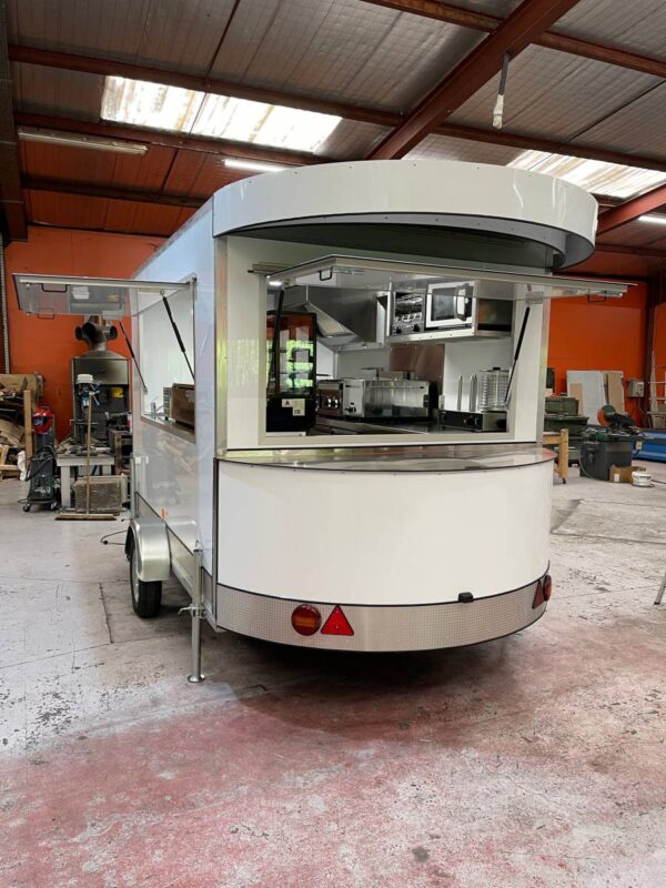 Food truck absinthe anhanger