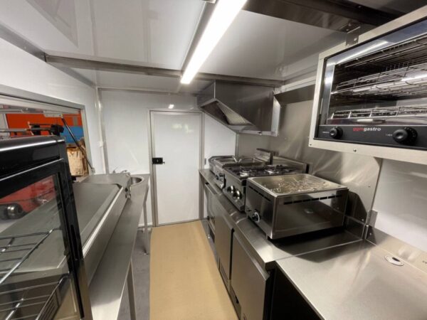 Food truck absinthe anhanger