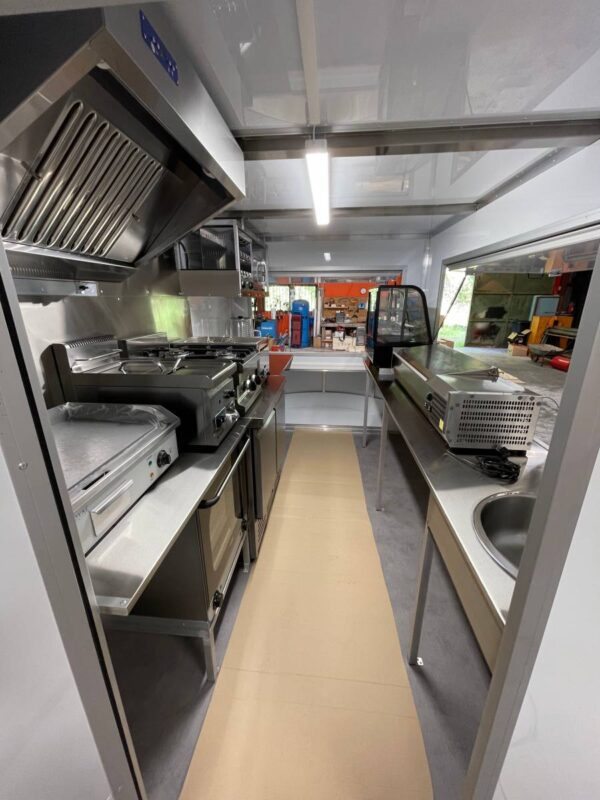 Food truck absinthe anhanger